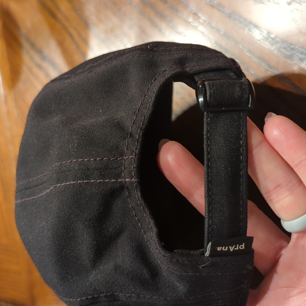 Prana 5 Panel Flatbill Hat Cap Adjustable Back Black - Picture 3 of 8